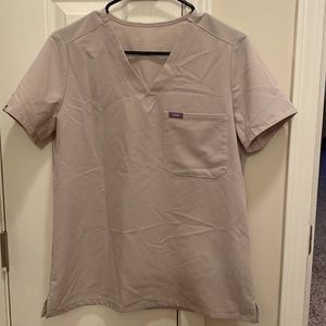 FIGS boulder scrub top